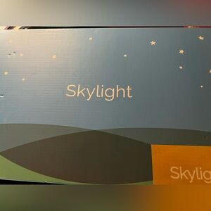 SKYLIGHT 10” WiFi DIGITAL PICTURE FRAME BRAND NEW. BOX NEVER OPENED.